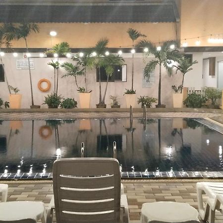 Teja Hotel Bangkok Buitenkant foto