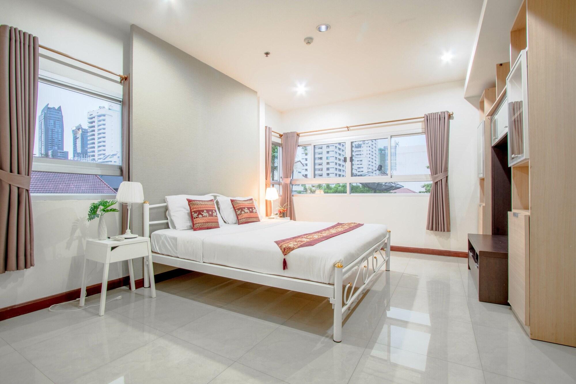 Teja Hotel Bangkok Buitenkant foto