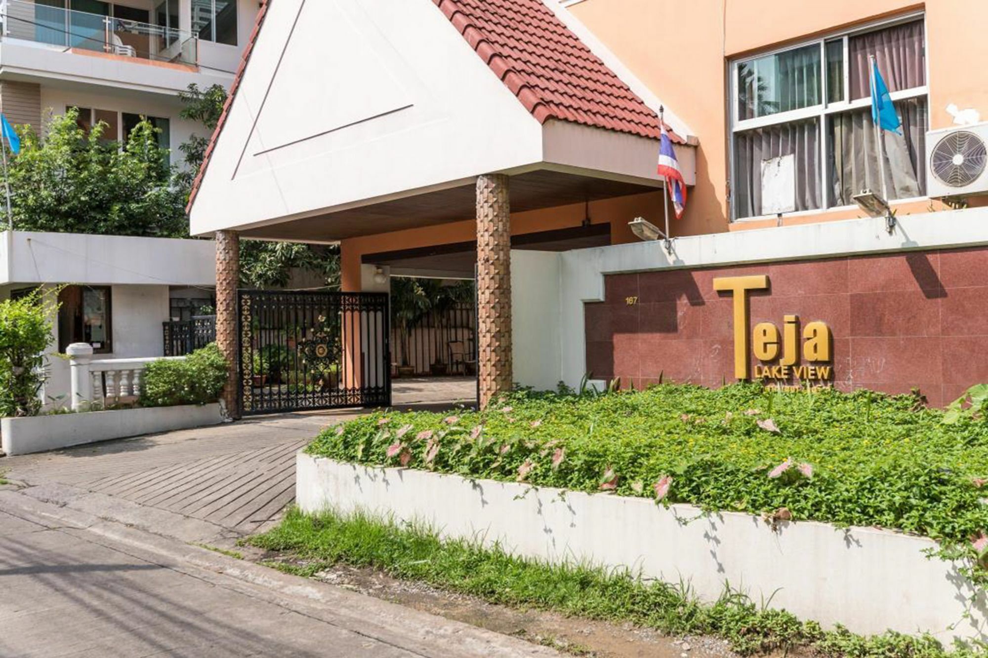 Teja Hotel Bangkok Buitenkant foto